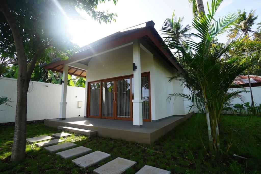 Villa Vespa Lovina Exterior photo
